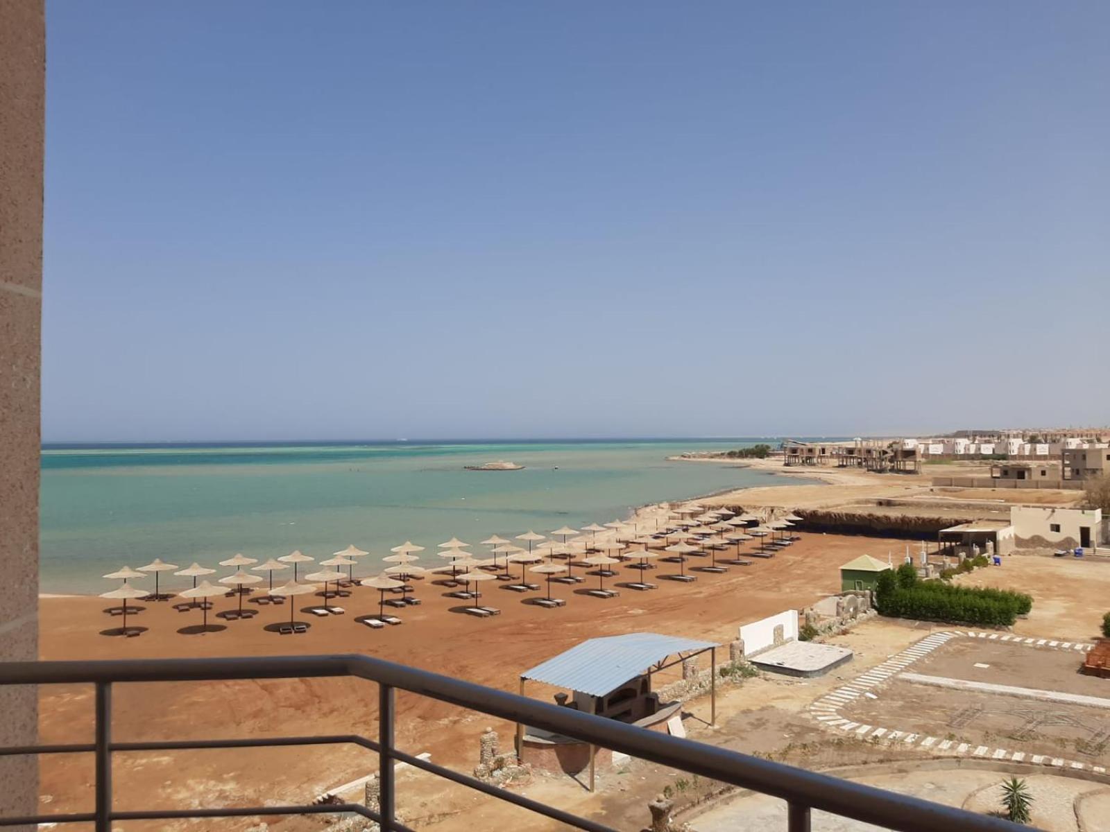 Casablanca Beach For Families And Couples Only Aparthotel Hurghada Ngoại thất bức ảnh